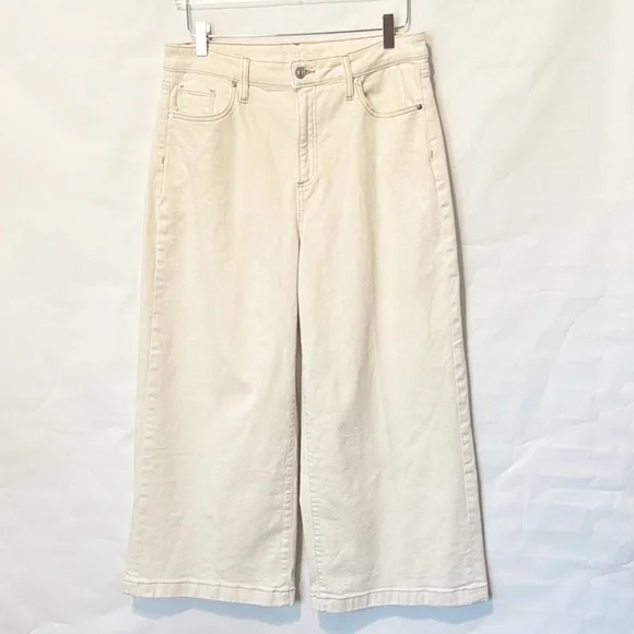 High Rise Wide Leg Cropped Cream Jeans  - Chico's (10/1.5 - Picture 4 of 15